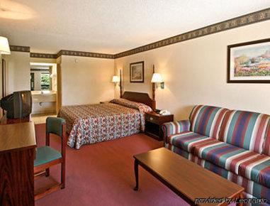 Мотель Super 8 By Wyndham Brunswick South I-95 Номер фото